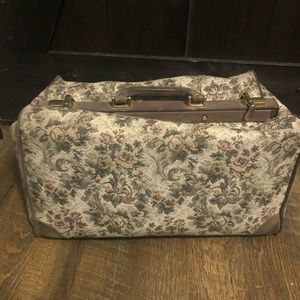 Vintage tapestry train case